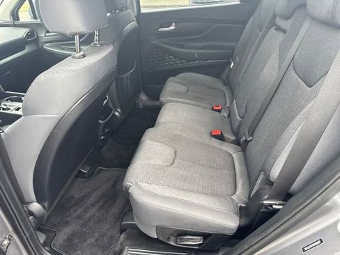 Used 2019 Hyundai Santa Fe SE image 28