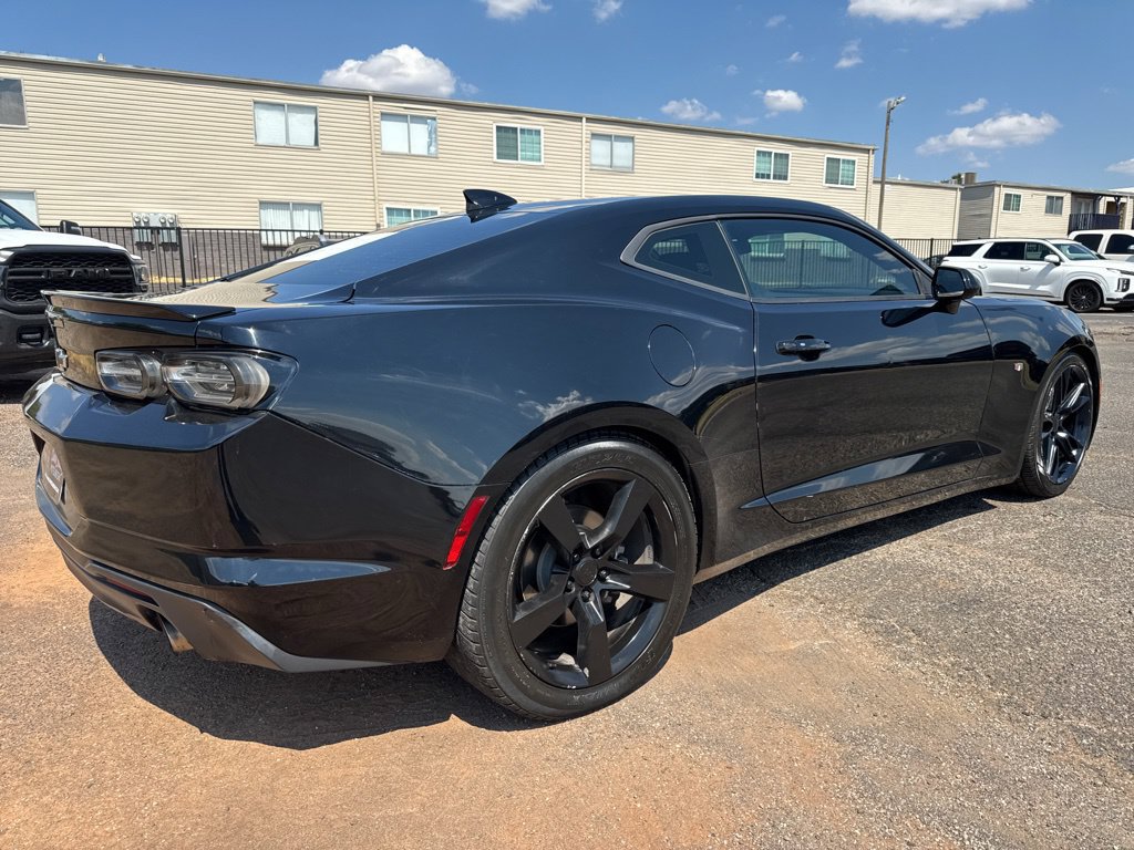 Used 2020 Chevrolet Camaro LT w/ RS Package RWD image 4