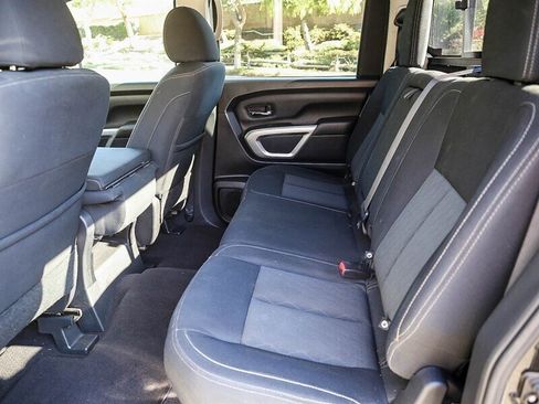Used 2017 Nissan Titan SV RWD image 26