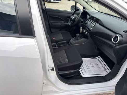 Used 2023 Nissan Versa S image 18