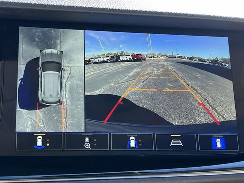 Used 2022 Buick Envision Avenir w/ Technology Package II image 6