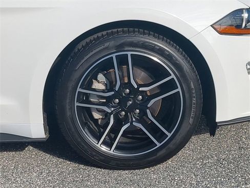 Used 2021 Ford Mustang Premium image 12