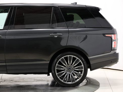 Used 2022 Land Rover Range Rover Long Wheelbase Autobiography image 8