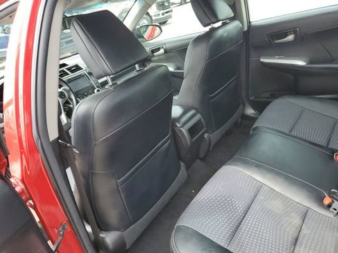 Used 2014 Toyota Camry SE FWD image 26