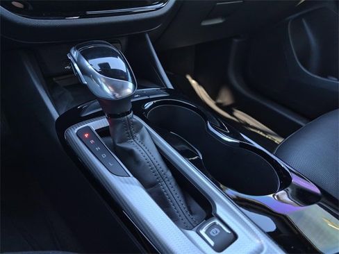 Used 2025 Buick Envista Avenir image 17