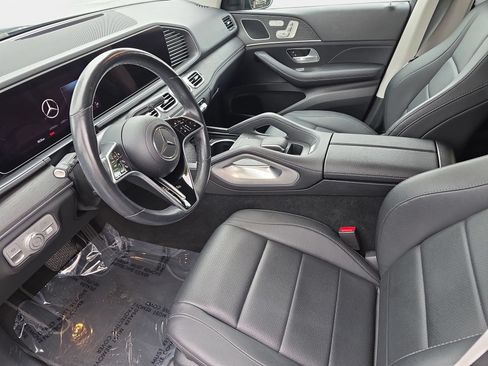 Used 2024 Mercedes-Benz GLE 350 4MATIC w/ AMG Line Exterior image 16