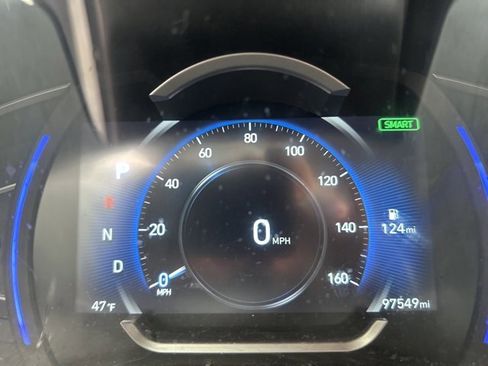 Used 2020 Hyundai Santa Fe SEL w/ Convenience Package image 10