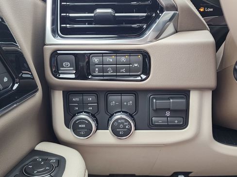 New 2026 GMC Yukon Denali w/ Denali Reserve Package AWD/4WD image 19