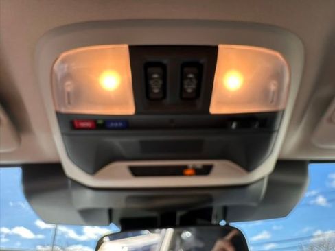 Certified 2025 Subaru Crosstrek 2.0i Premium image 12