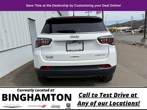 Used 2022 Jeep Compass Limited image 8