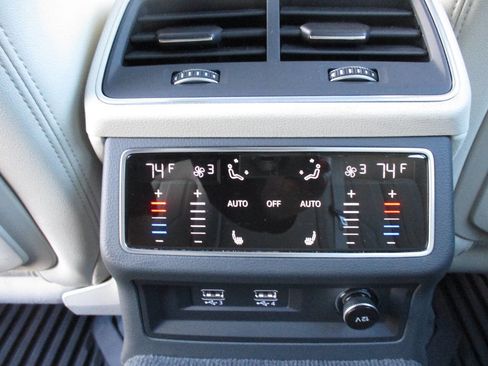 Used 2020 Audi A6 3.0T allroad Prestige image 48