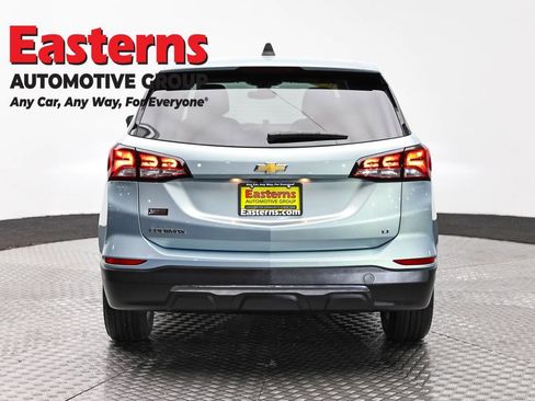 Used 2022 Chevrolet Equinox LT FWD image 6