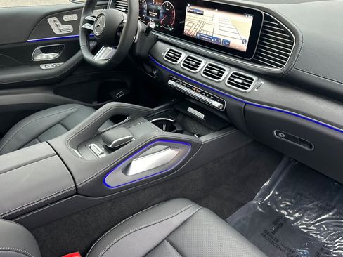 New 2026 Mercedes-Benz GLS 450 4MATIC image 16