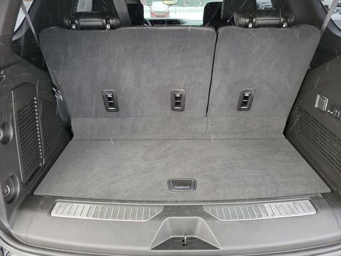 Used 2021 GMC Yukon Denali w/ Denali Premium Package image 36