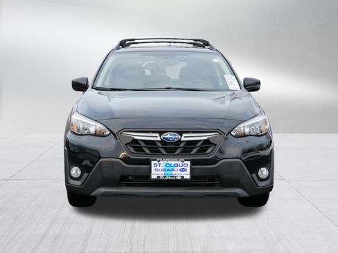 Used 2023 Subaru Crosstrek 2.0i Premium image 2