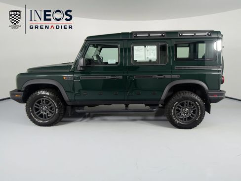 Used 2025 INEOS Grenadier Station Wagon AWD/4WD image 8