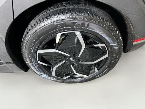 Used 2024 Hyundai Ioniq 5 SEL RWD image 11