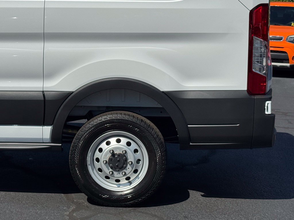 Used 2025 Ford Transit 150 Low Roof AWD w/ Load Area Protection Package image 32