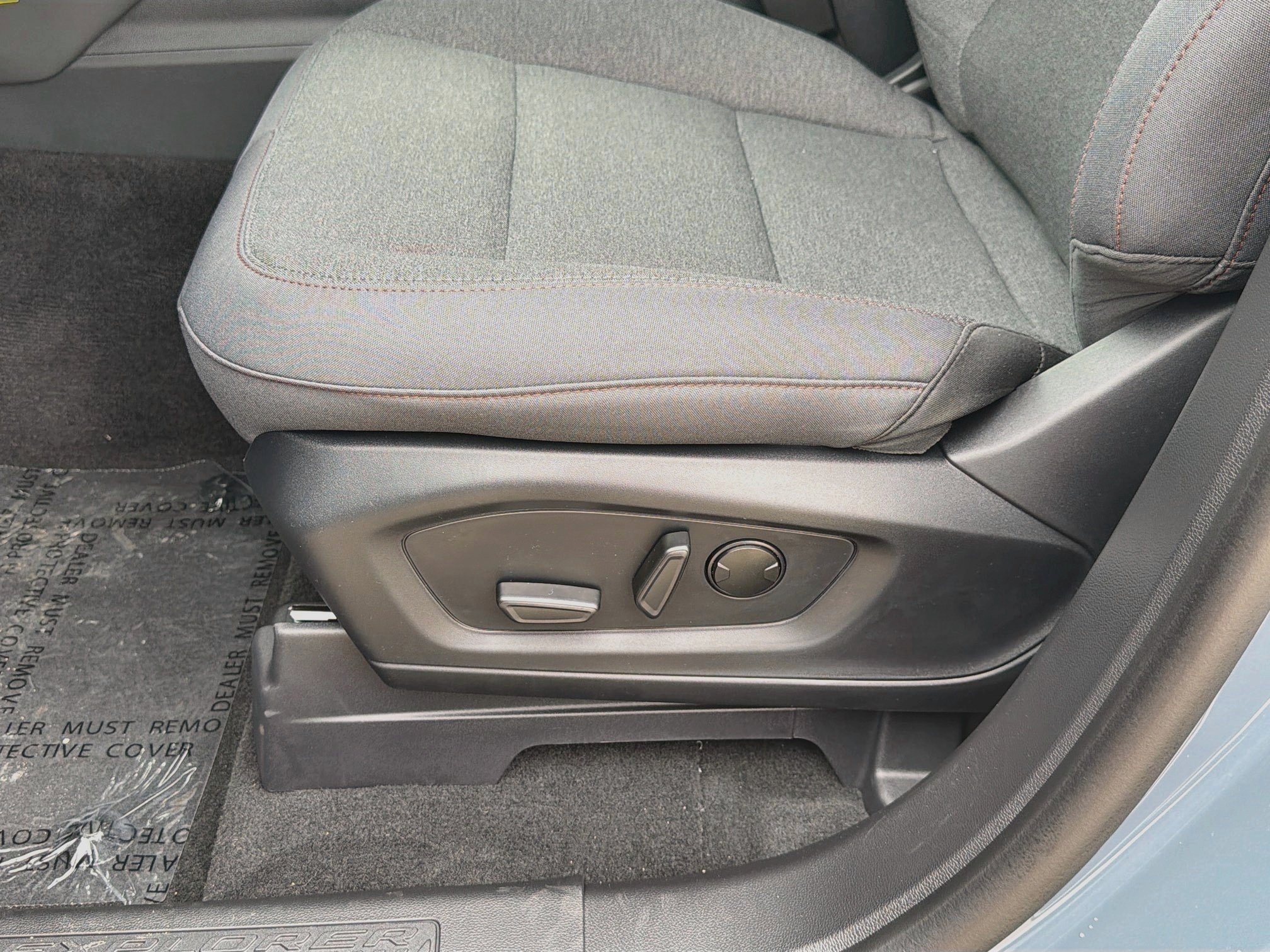 New 2027 Ford Explorer Active RWD image 13