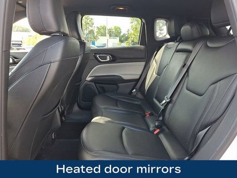 Used 2025 Jeep Compass Limited AWD/4WD image 18