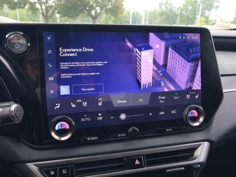 Certified 2023 Lexus RX 350 w/ Accessory Package (Z1) AWD/4WD image 22