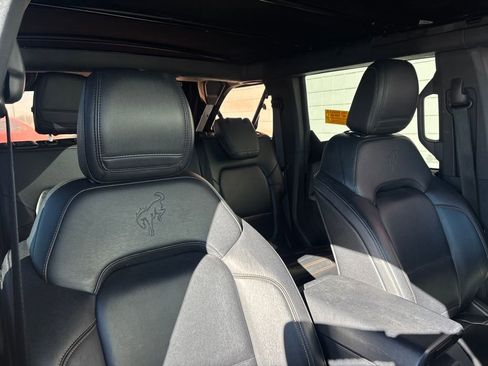 Used 2021 Ford Bronco Badlands image 15