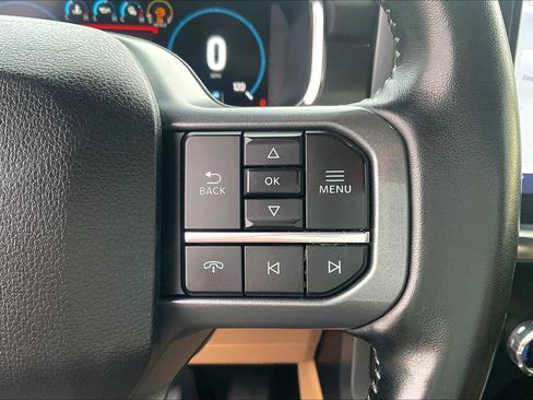 Used 2022 Ford F150 Lariat w/ Max Trailer Tow Package image 21