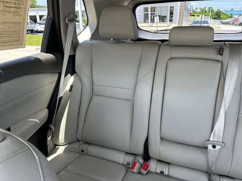 Certified 2024 Nissan Rogue SL FWD image 14
