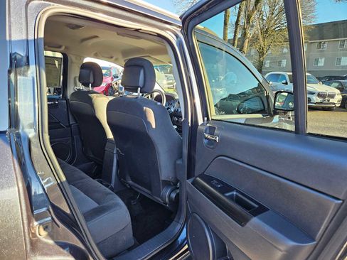 Used 2015 Jeep Compass Sport w/ Power Value Group image 14