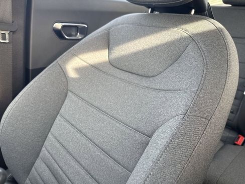 New 2025 Kia K4 EX image 36