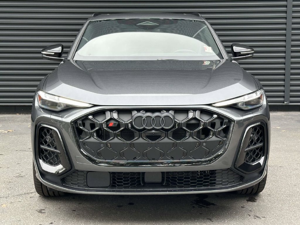 Used 2025 Audi SQ5 Prestige w/ Prestige Package AWD/4WD image 8