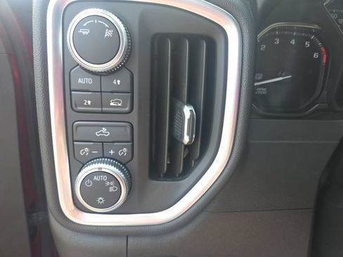 Used 2019 GMC Sierra 1500 SLE w/ Preferred Package AWD/4WD image 24