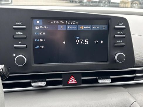 New 2026 Hyundai Elantra SE image 5