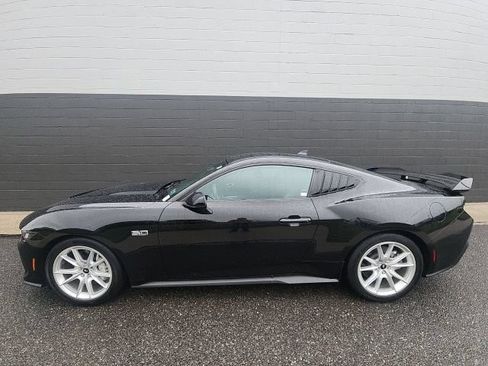 Certified 2024 Ford Mustang GT Premium RWD image 3