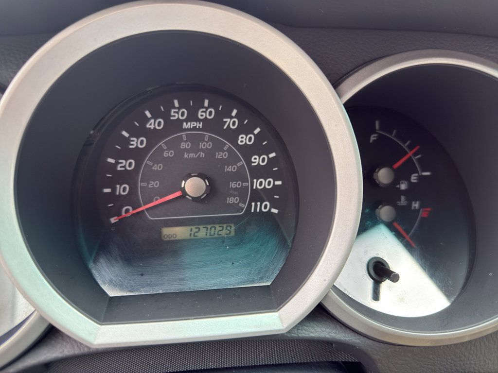 Used 2008 Toyota 4Runner SR5 AWD/4WD image 25