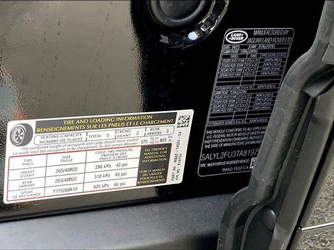 New 2026 Land Rover Range Rover Velar Dynamic SE image 14