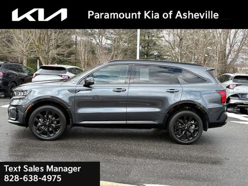 Used 2021 Kia Sorento SX image 3