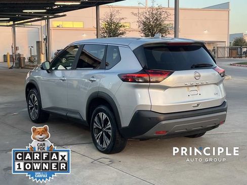 Used 2023 Nissan Rogue SV image 10