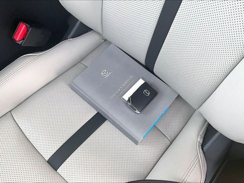 New 2026 MAZDA CX-90 Plug-In Hybrid w/ Preferred image 11