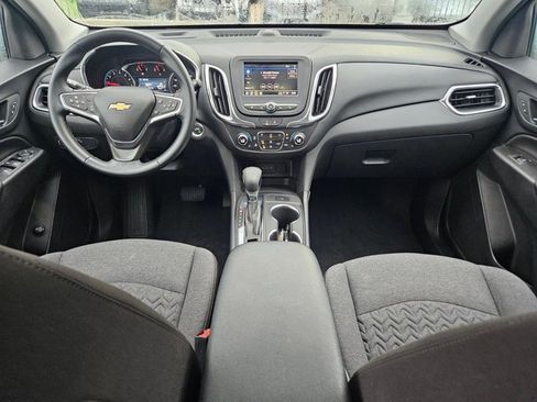 Used 2024 Chevrolet Equinox LT FWD image 16