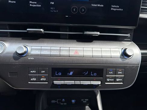 Used 2025 Hyundai Kona SEL AWD/4WD image 21