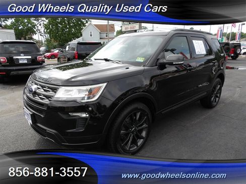 Used 2019 Ford Explorer XLT w/ Equipment Group 202A AWD/4WD image 1