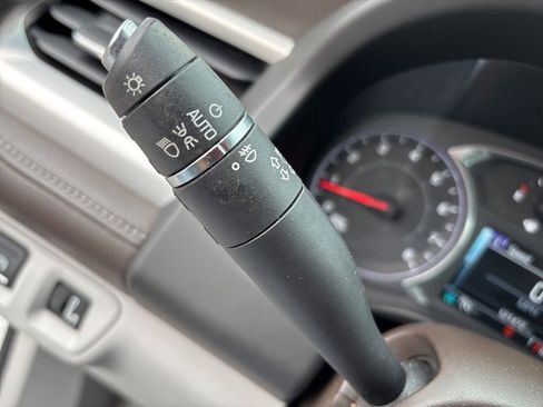 Used 2018 GMC Acadia SLT AWD/4WD image 28