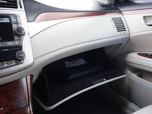 Used 2012 Toyota Avalon FWD image 37