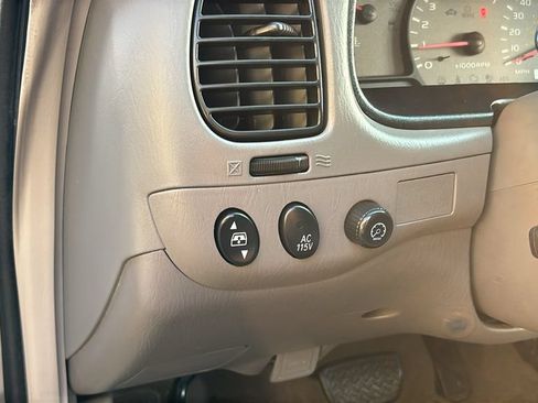 Used 2003 Toyota Sequoia Limited RWD image 14