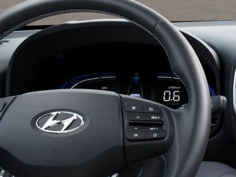 New 2026 Hyundai Venue SEL FWD image 14