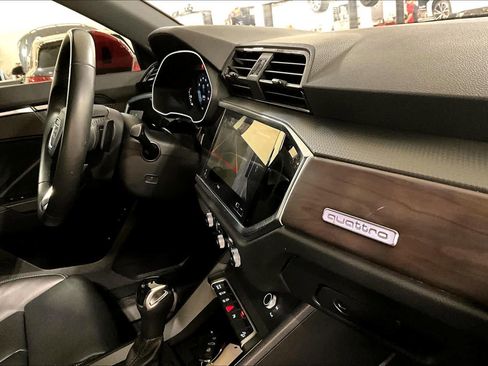 Used 2024 Audi Q3 2.0T Premium Plus w/ Premium Plus Package AWD/4WD image 18