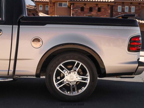 Used 2003 Ford F150 Harley-Davidson image 5