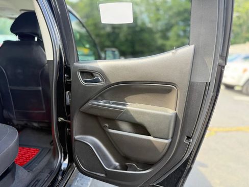 Used 2019 Chevrolet Colorado LT AWD/4WD image 25
