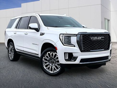 Used 2023 GMC Yukon Denali Ultimate AWD/4WD image 9